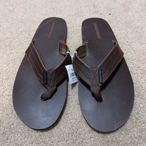 American Eagle leather flip flops
